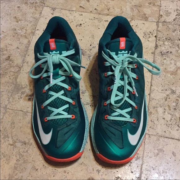 NIKE - Lebron XI Low (South Beach Edition) - Picture 2 of 7